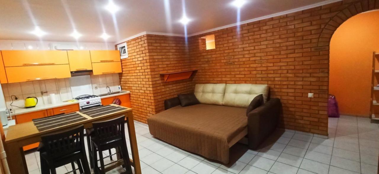 солнечное настроение Apartment Vinnytsia